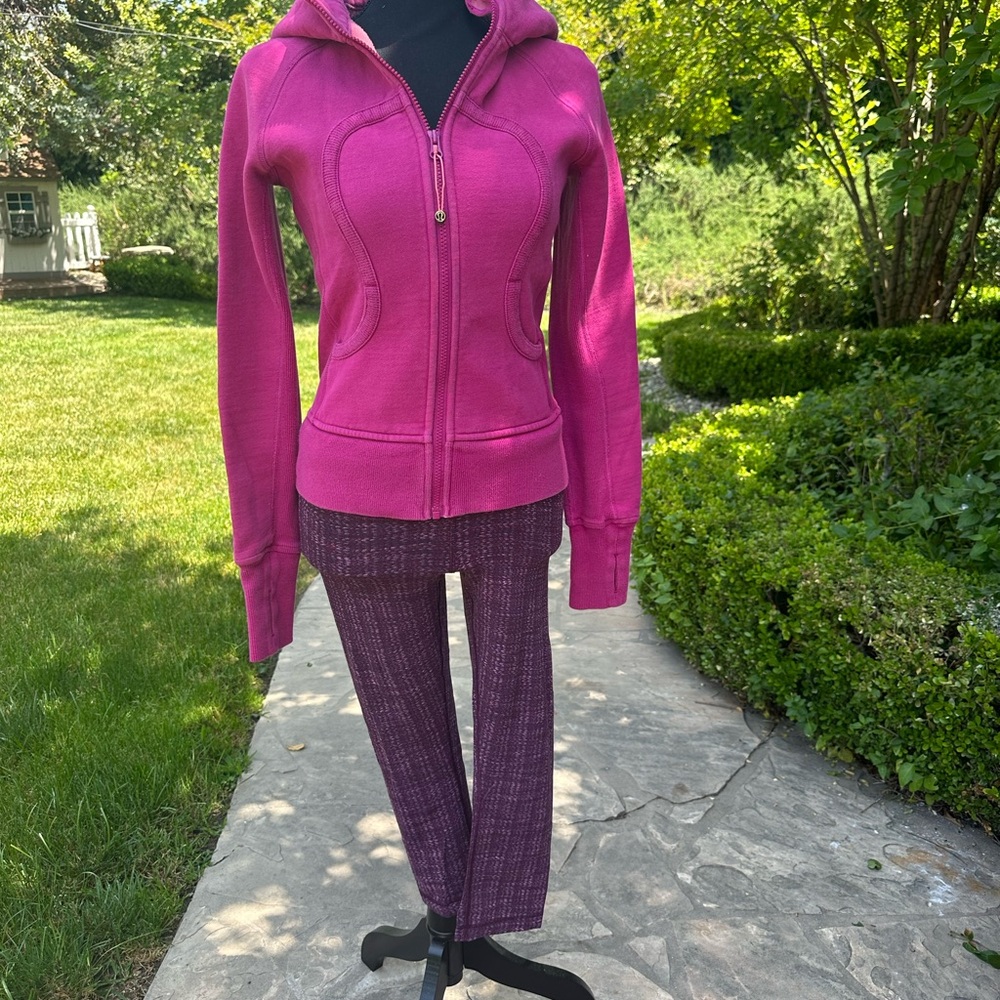 lululemon athletica scuba hoodie fuschia size 4